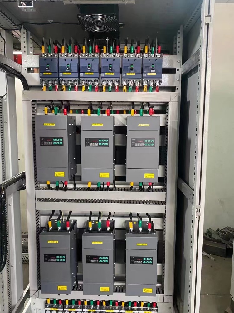 电力调解器能够接受的最大过载电流是几多？？？过载；；；さ拇シ⒒剖窃跹？？？