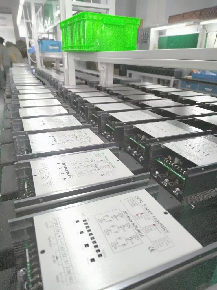 电力调解器的控制算法对其动态响应性能有多大的提升作用？？？