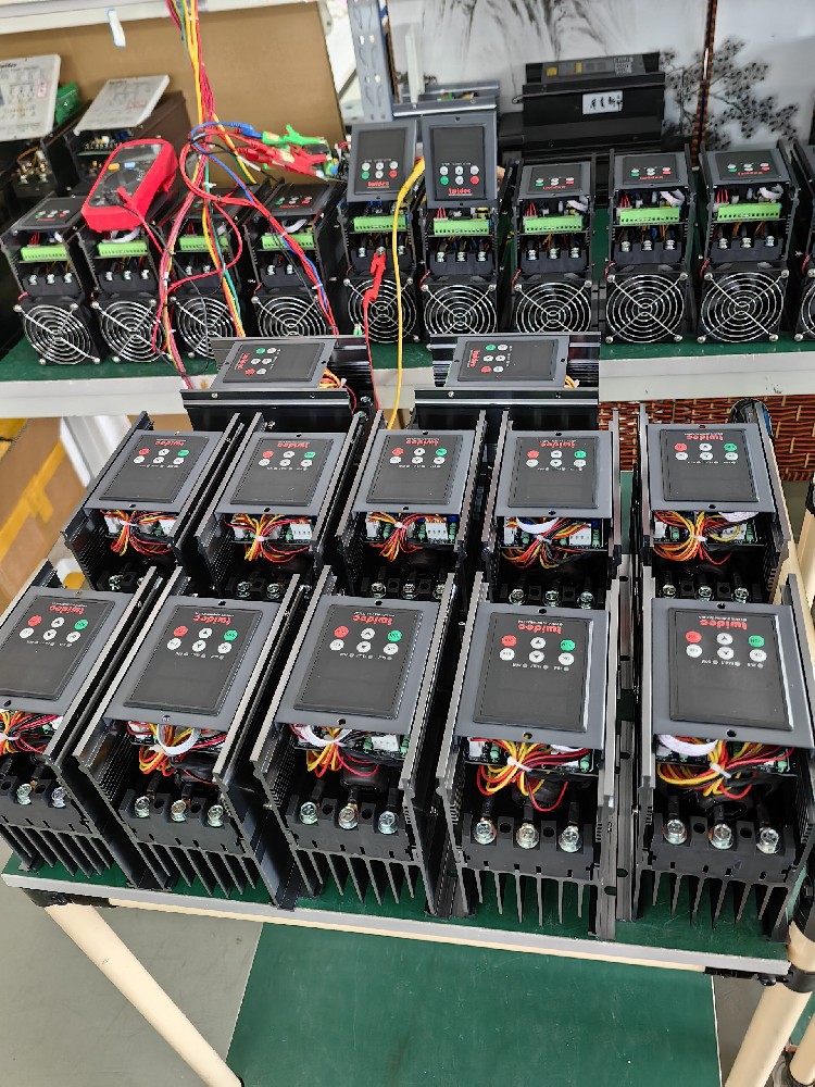 冬季情形温度过低，，，电力调解器启动难题，，，有什么有用的预热要领或步伐？？？