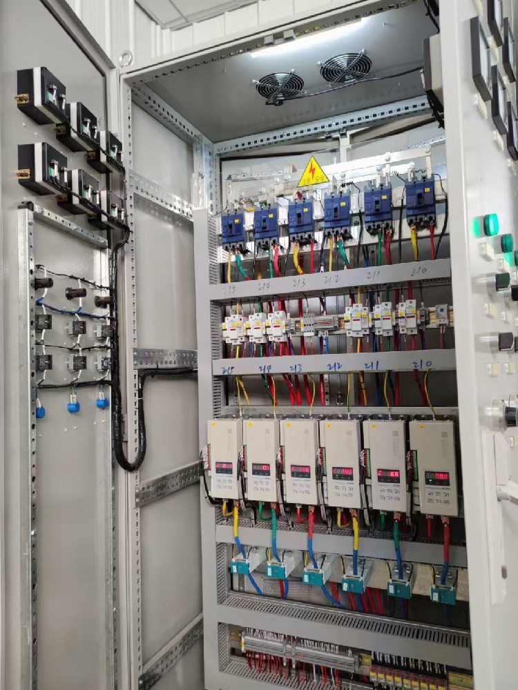 揭秘工业温控黑科技：：：怎样实现装备 0 误差精准运行？